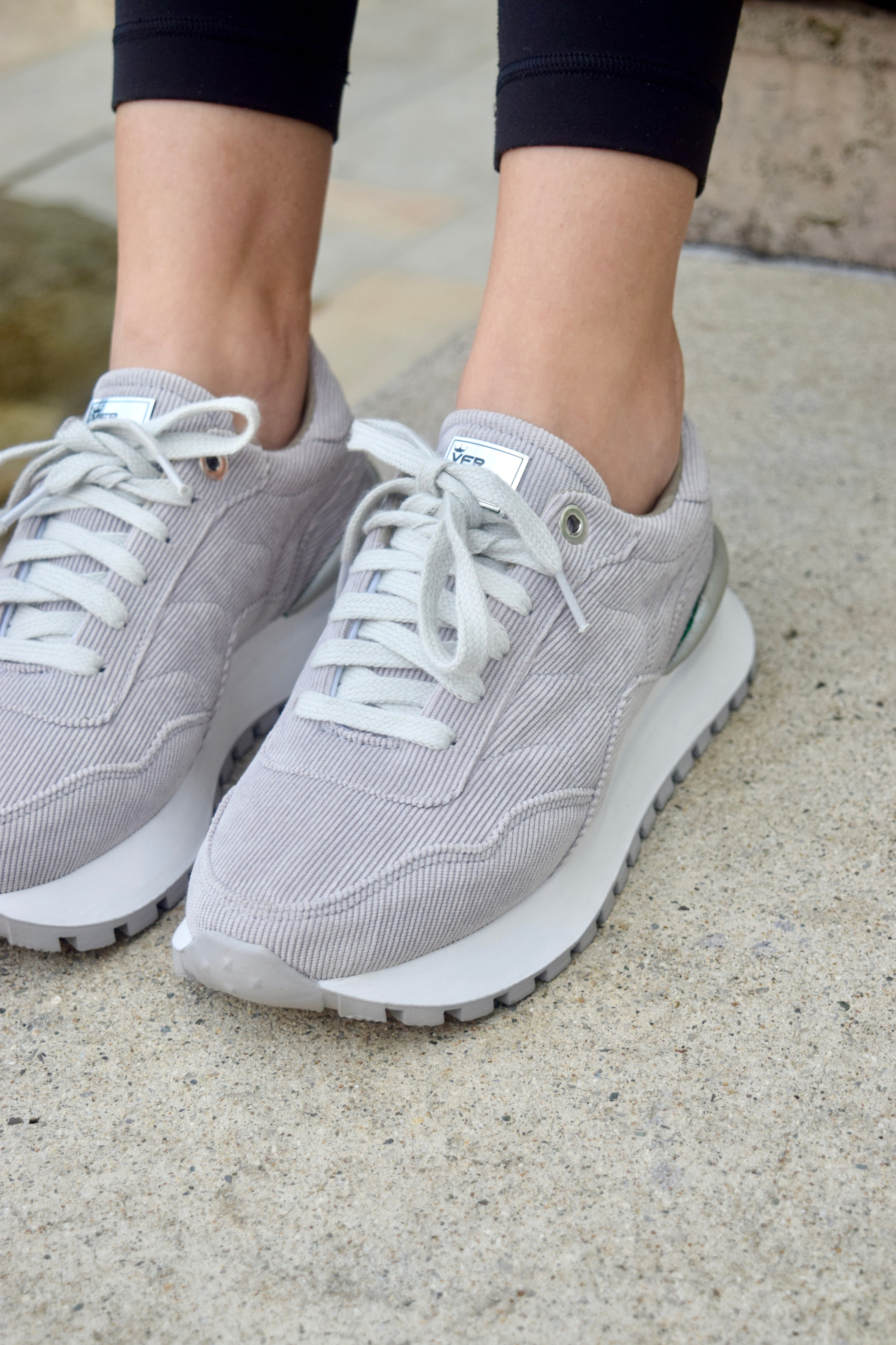 BOOM CORDUROY GRIS RATÓN TENIS MUJER