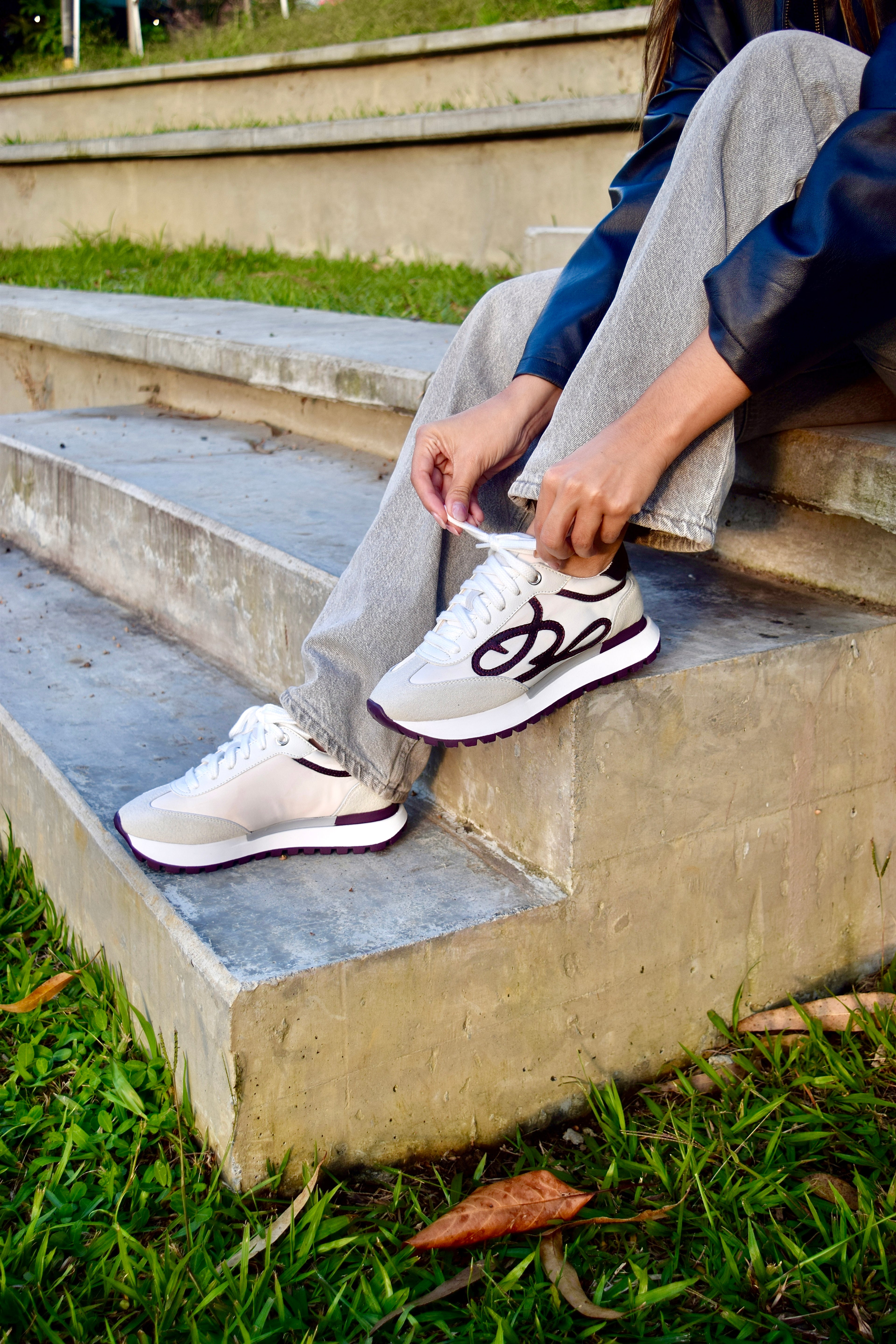 GALAXY CREMA / VINOTINTO TENIS MUJER