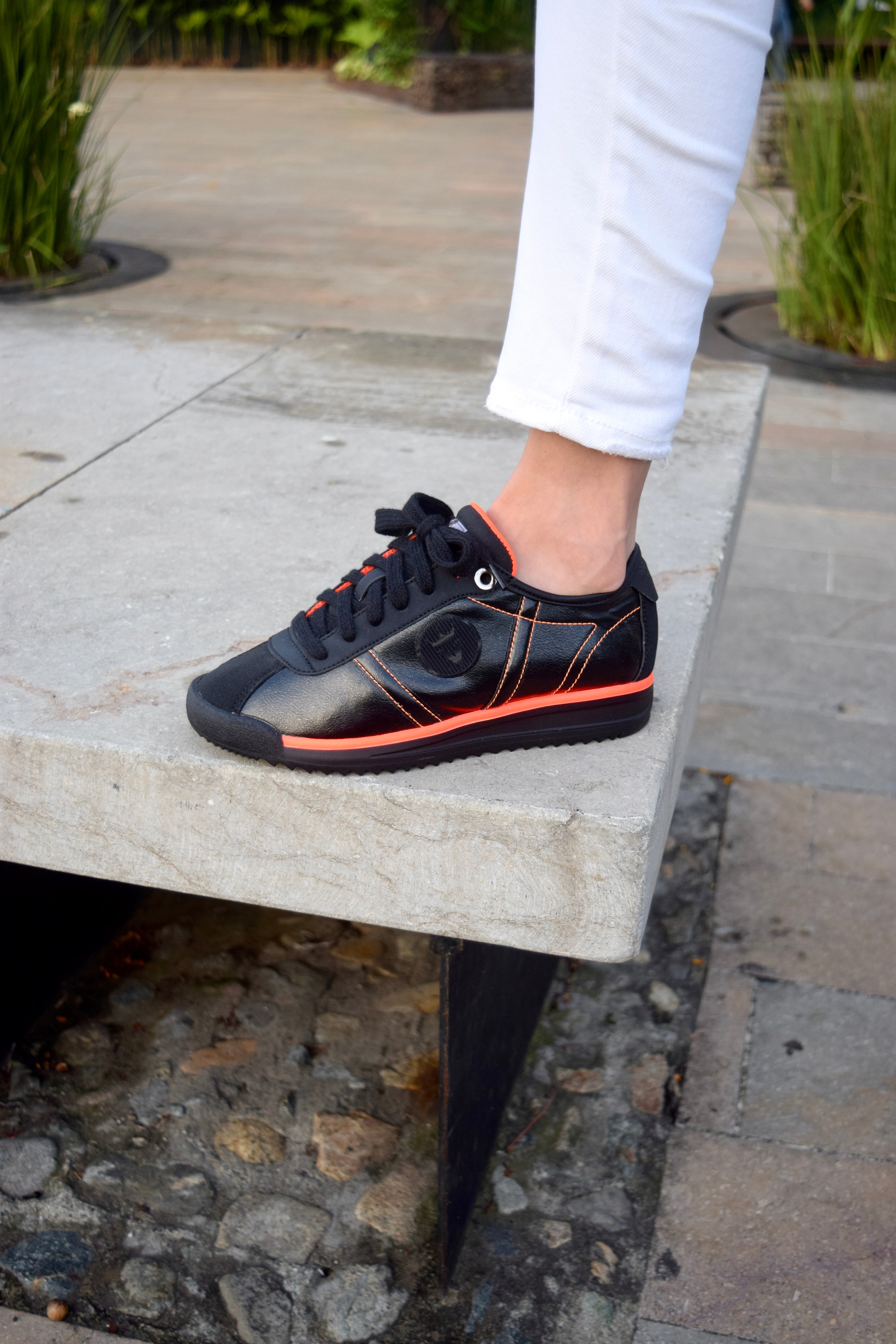 AFRODITA NEGRO / NARANJA TENIS MUJER