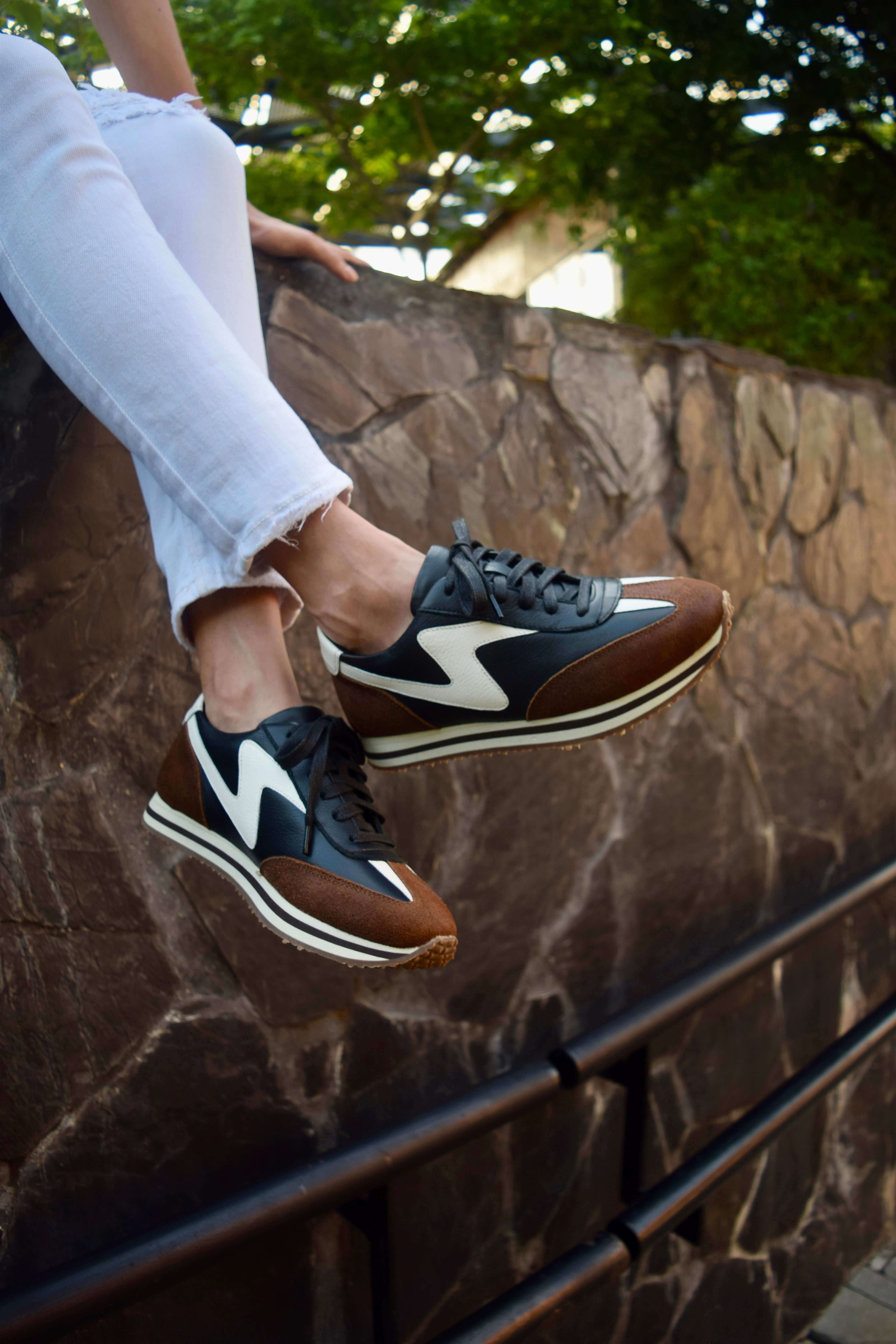 LONDON CUERO MARRON LIMITED EDITION