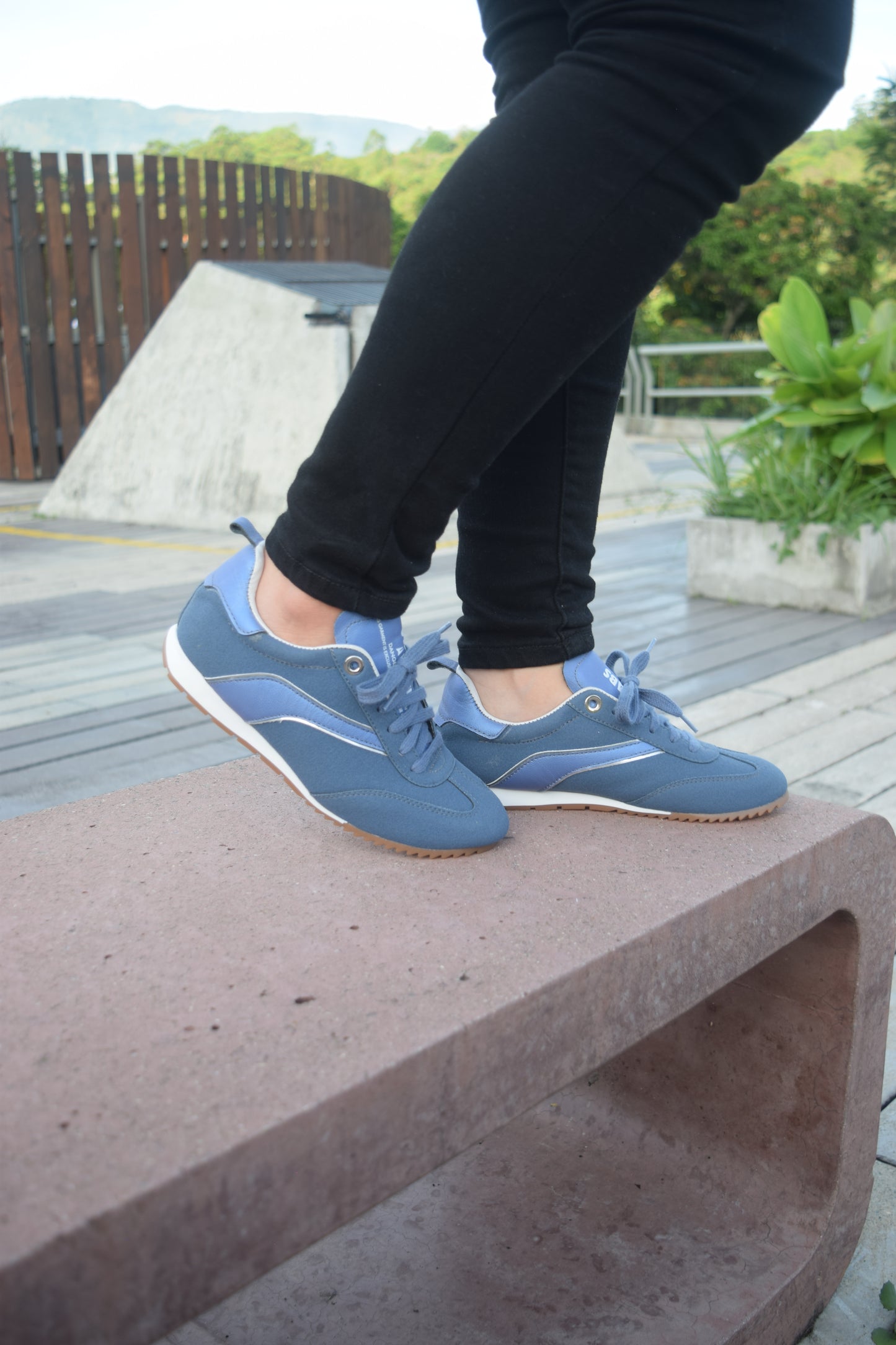 TRAINER AZUL TENIS MUJER