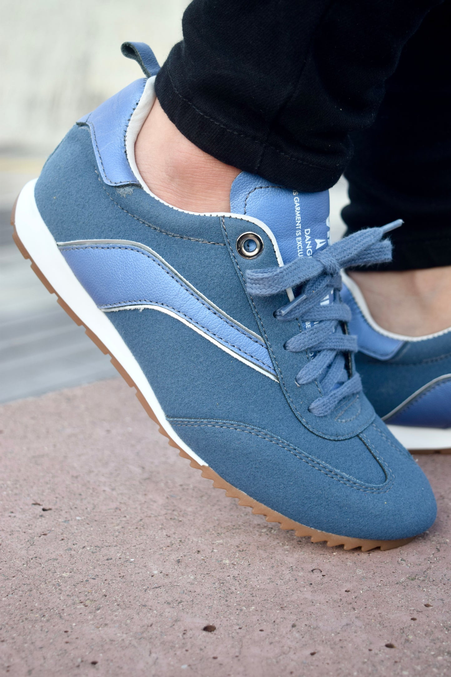 TRAINER AZUL TENIS MUJER