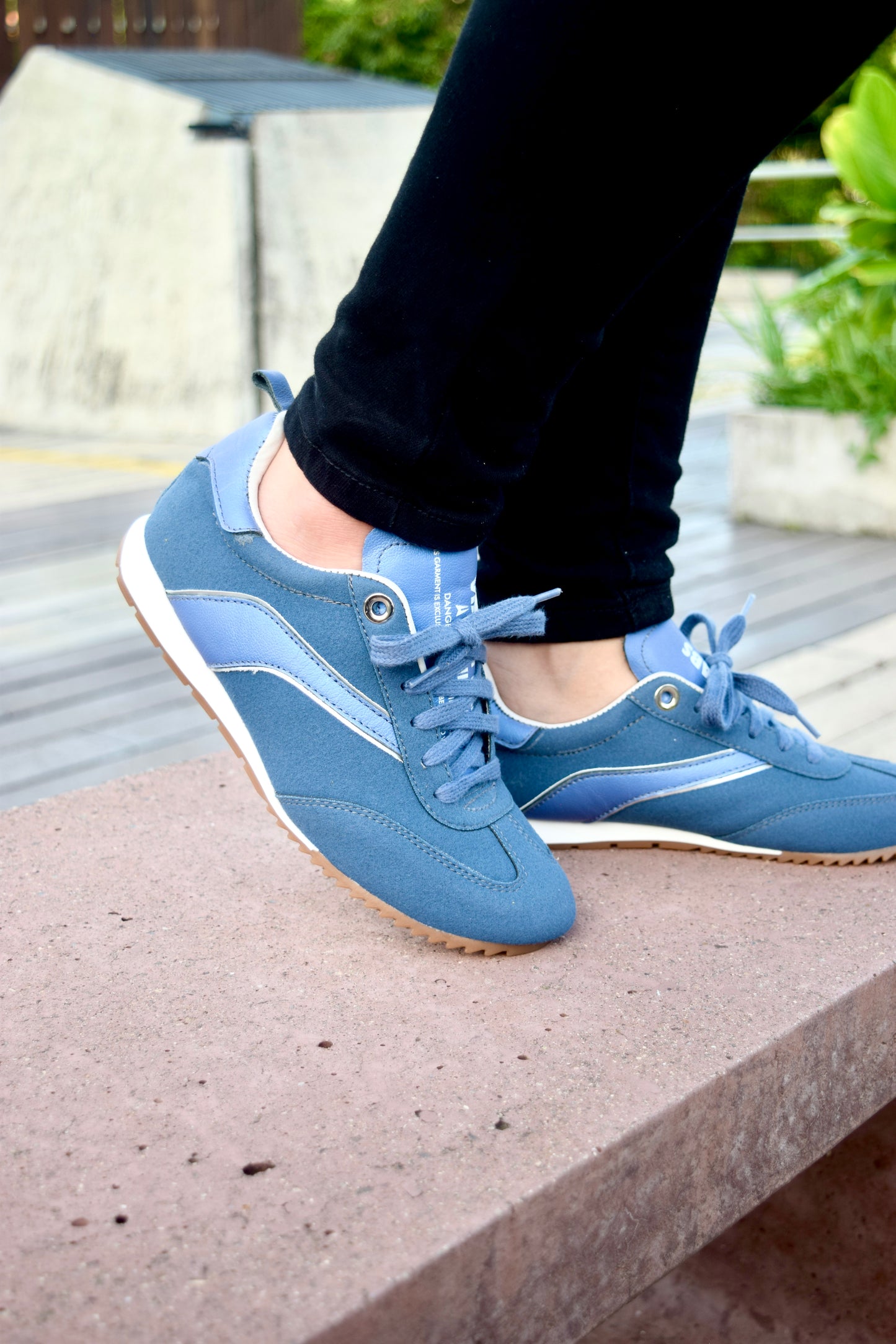 TRAINER AZUL TENIS MUJER