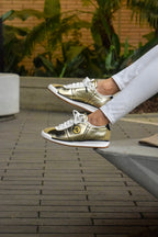 AFRODITA LUXE CUERO DORADO / NEGRO