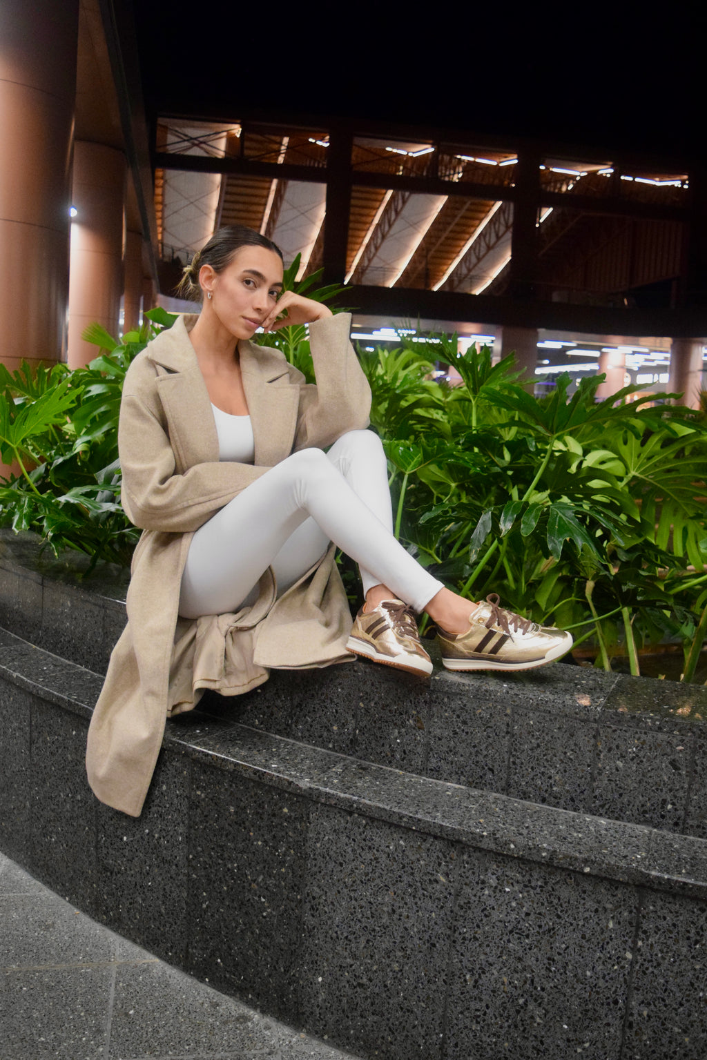 FERGIE LUXE CUERO DORADO / CAFE