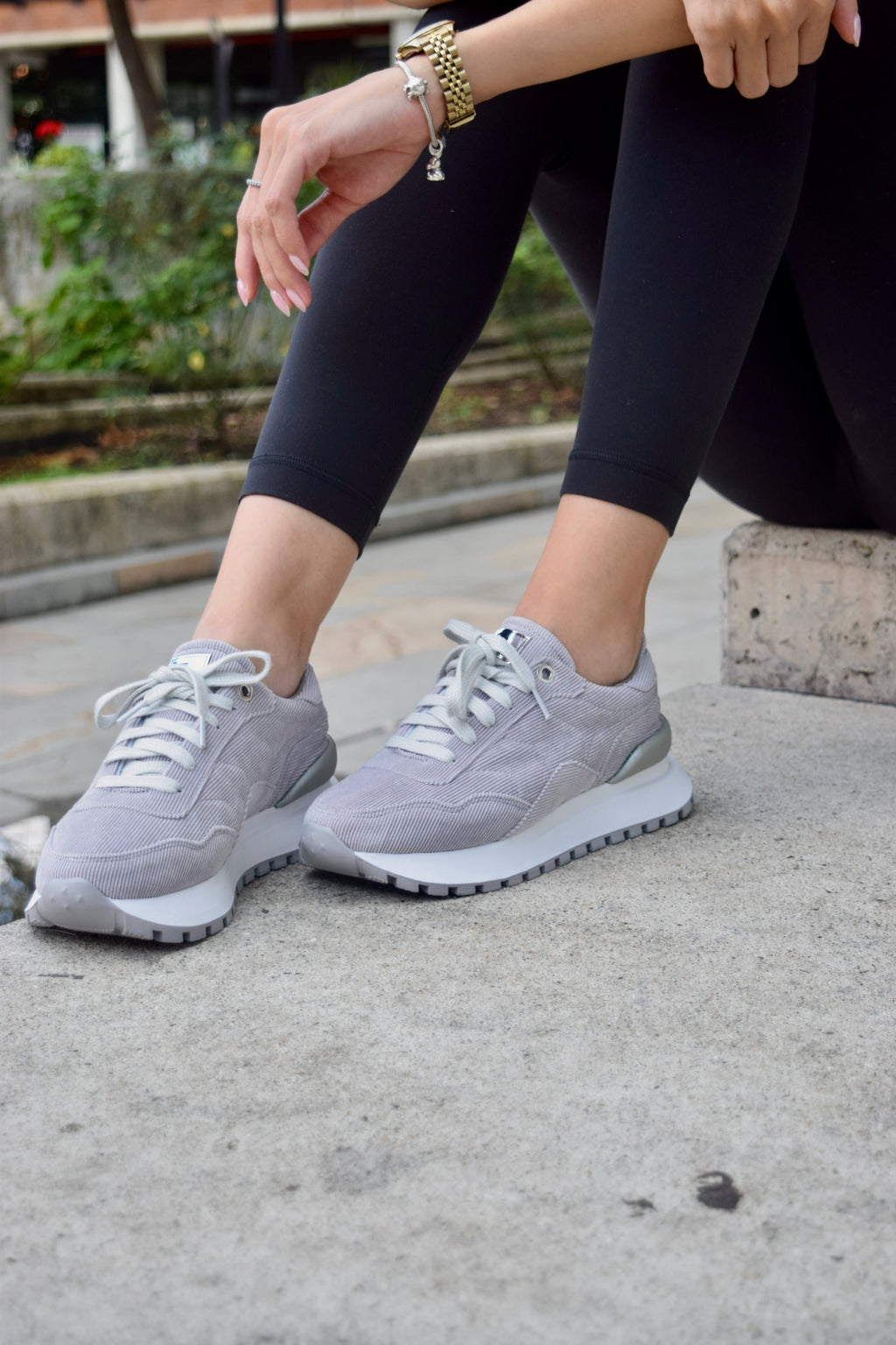 BOOM CORDUROY GRIS RATÓN TENIS MUJER