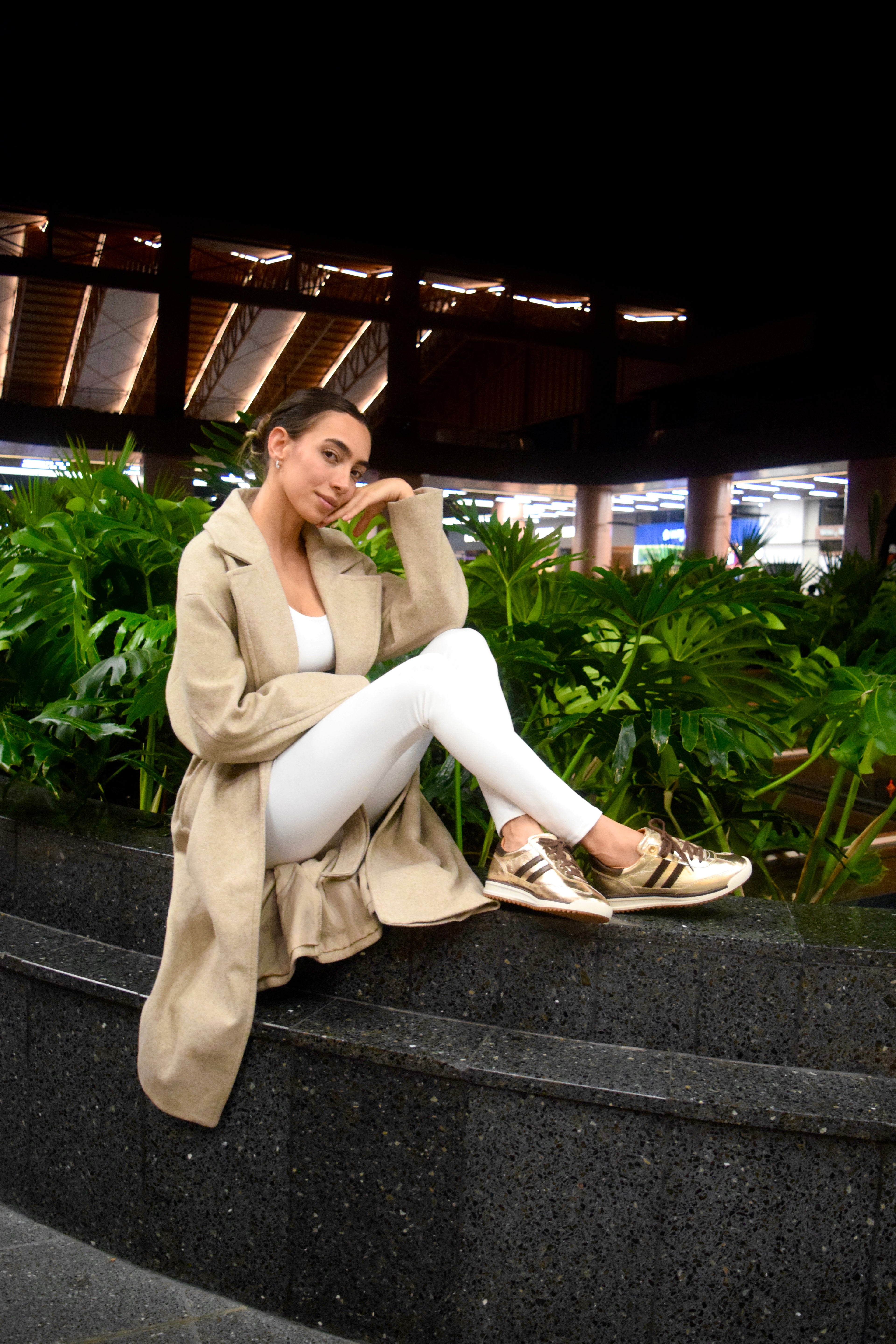 FERGIE LUXE CUERO DORADO / CAFE