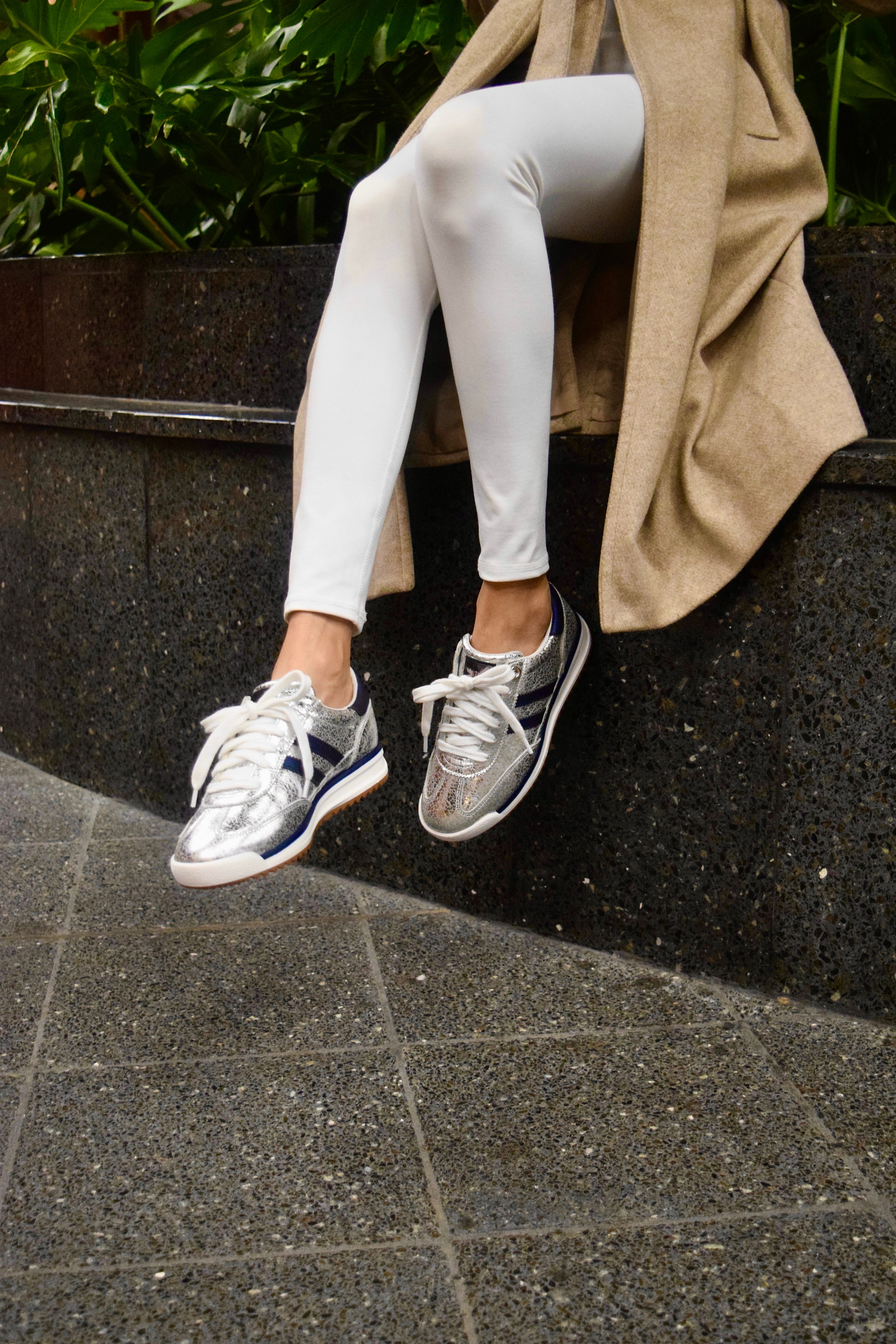 FERGIE LUXE CUERO PLATEADO / AZUL