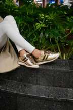 FERGIE LUXE CUERO DORADO / CAFE