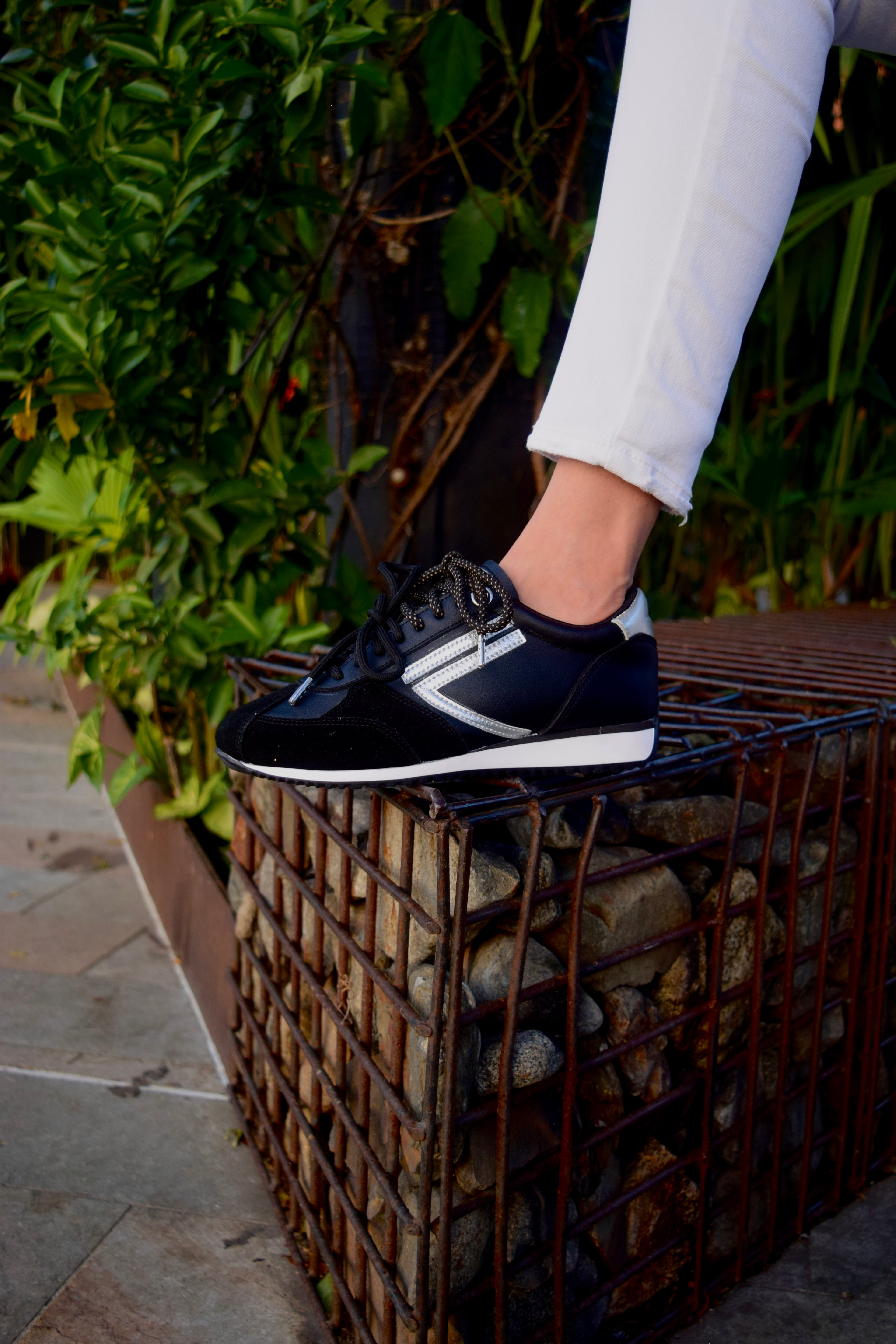 JAPAN NEGRO TENIS MUJER