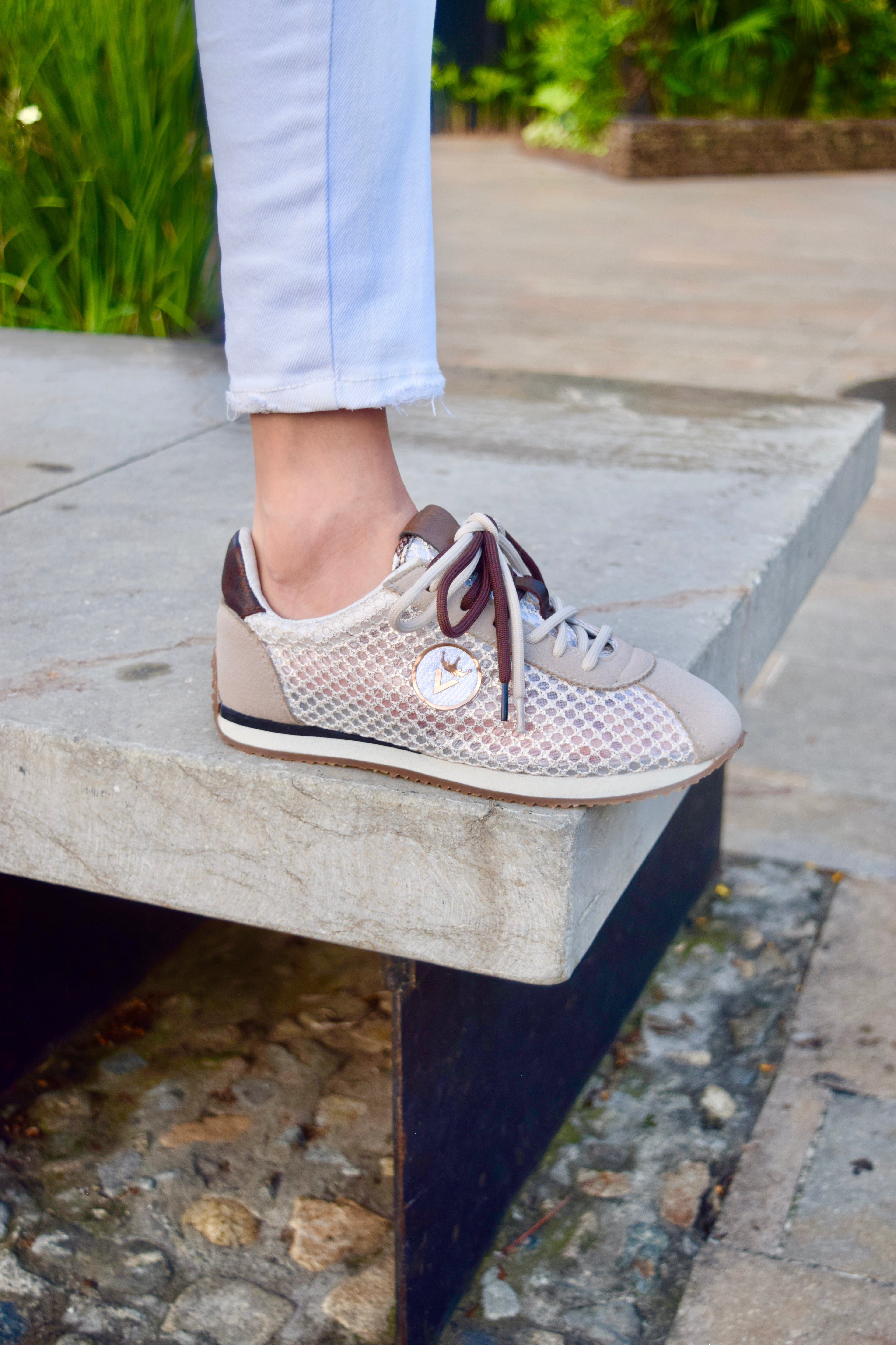 AFRODITA CREMA TENIS MUJER