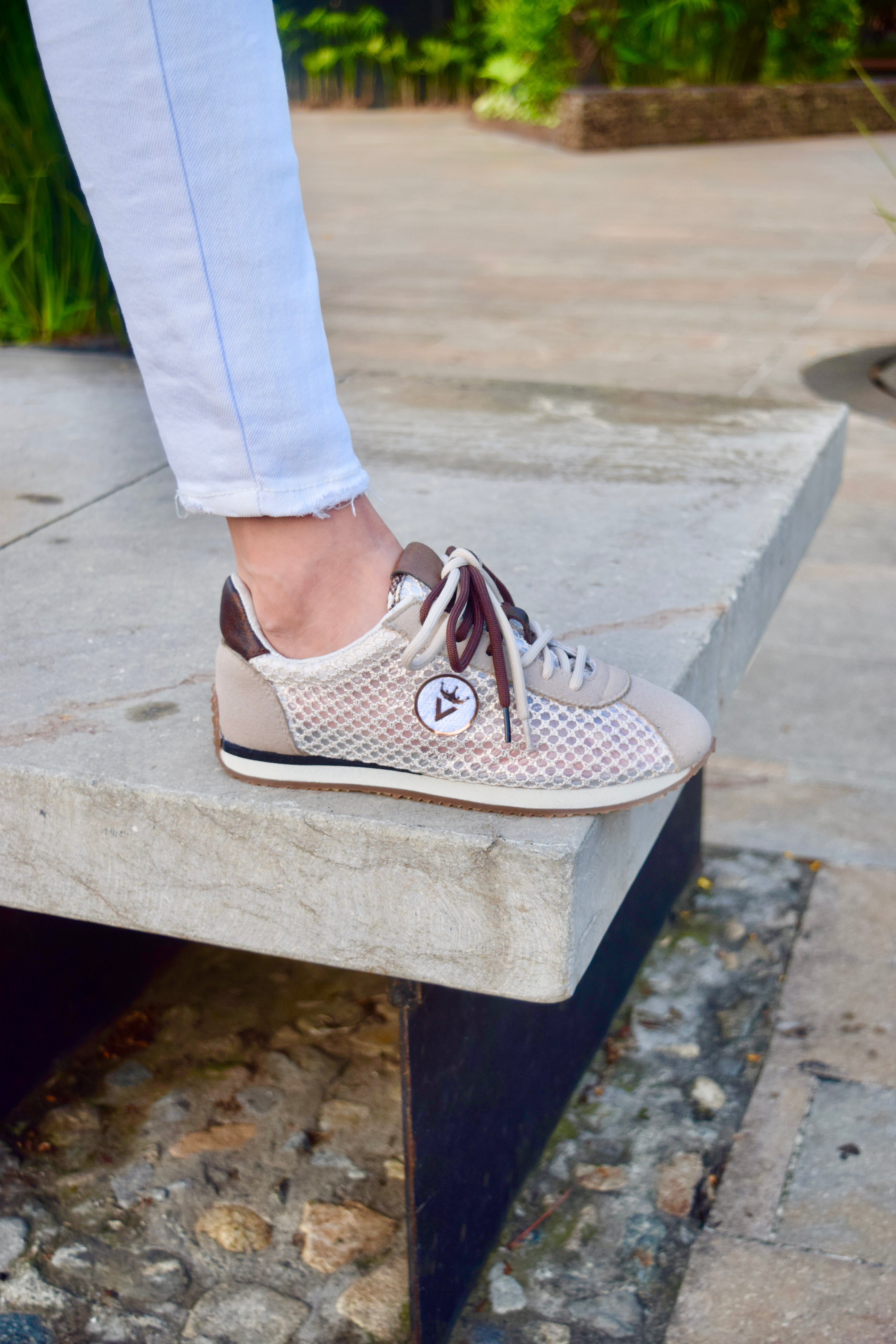 AFRODITA CREMA TENIS MUJER