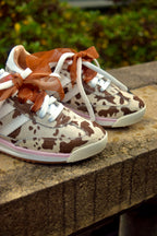 VAQUITA PRINT CUERO FERGIE TENIS MUJER