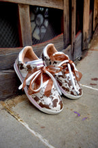 VAQUITA PRINT CUERO FERGIE TENIS MUJER