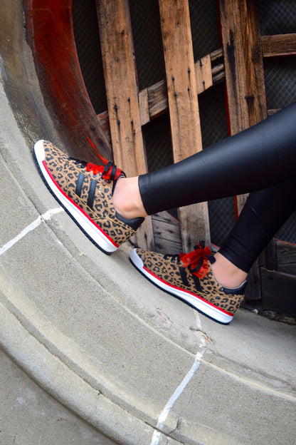 FERGIE ANIMAL PRINT TENIS MUJER