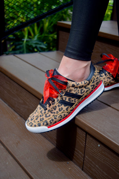FERGIE ANIMAL PRINT TENIS MUJER