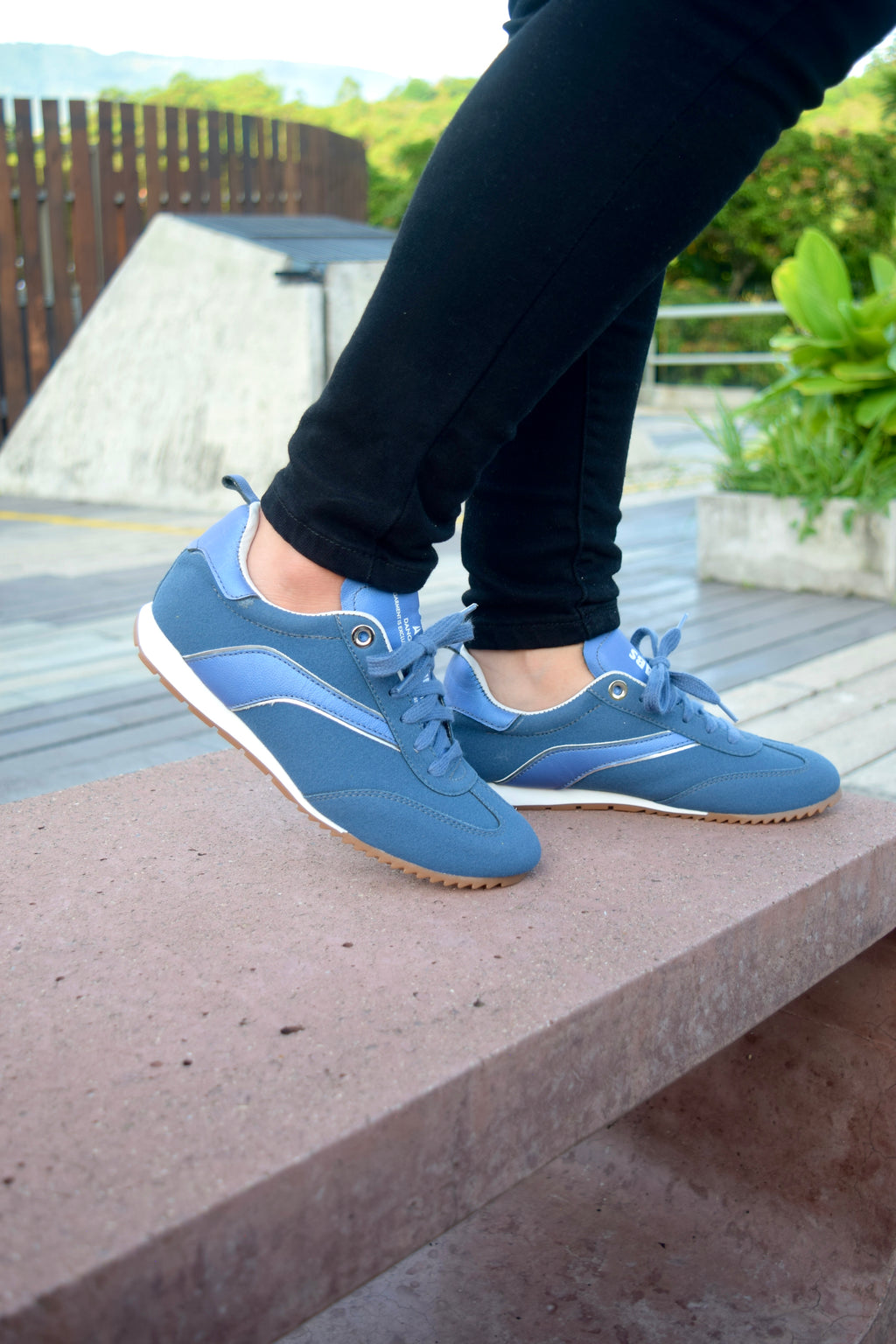 TRAINER AZUL TENIS MUJER