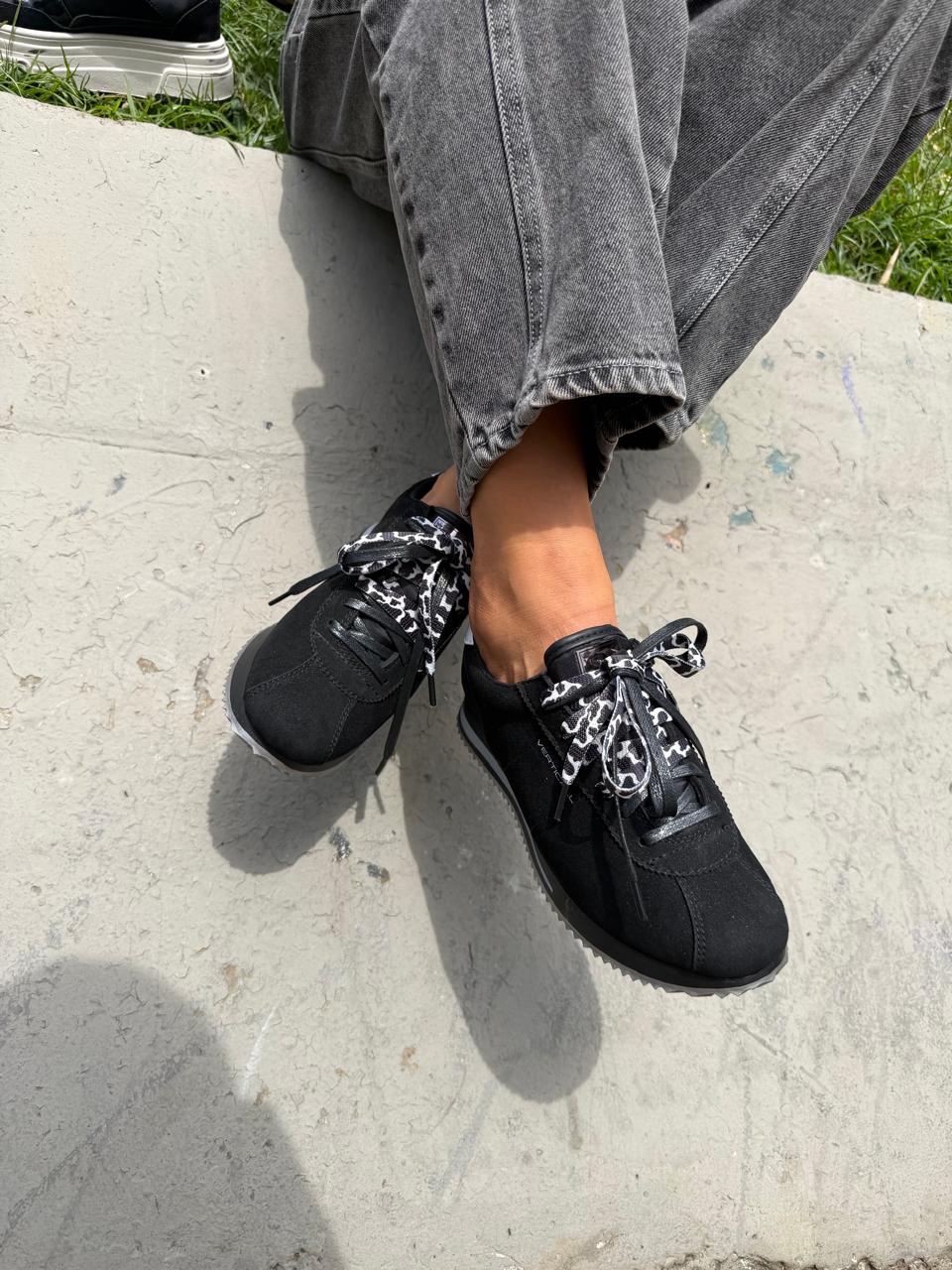 PLUS TENIS MUJER NEGRO