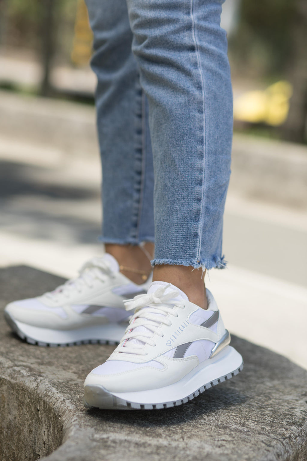 RED BLANCO TENIS MUJER